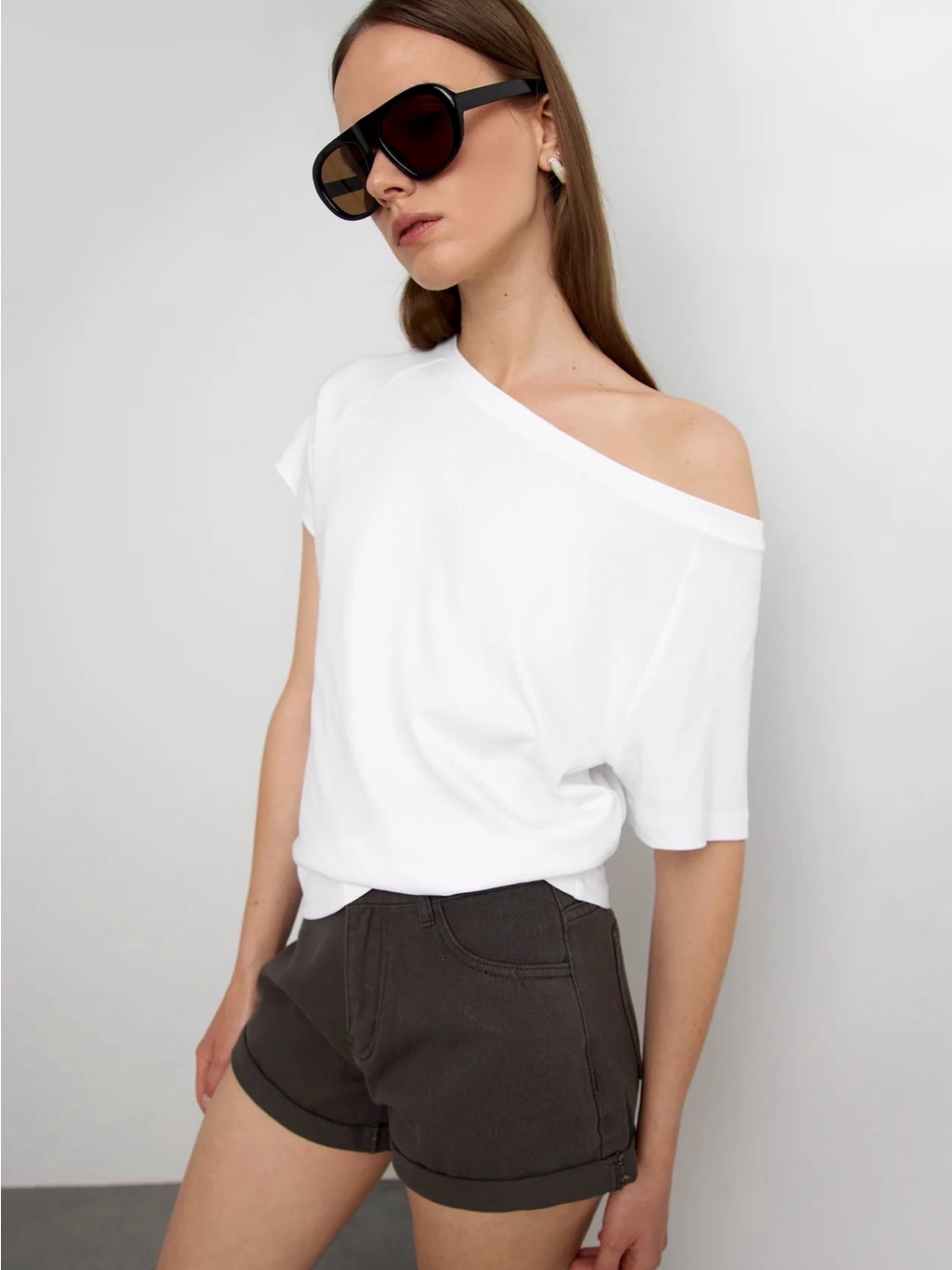 Oak + Fort White One-Shoulder Short Sleeve T Shirt